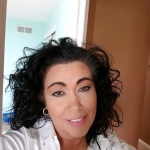 Meet your Posher, Vicki